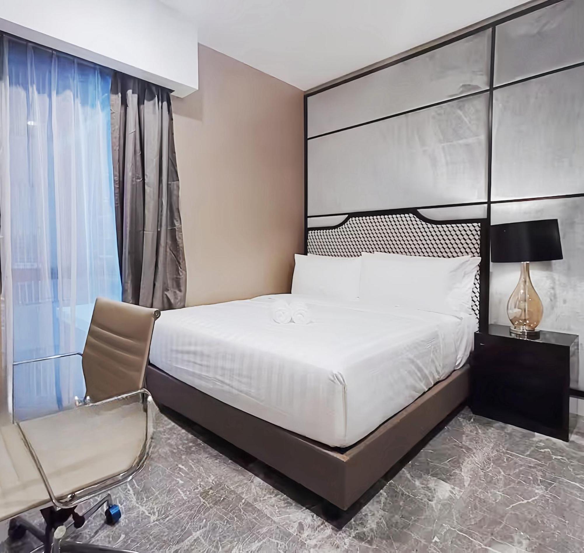 The Platinum Klcc 2 *